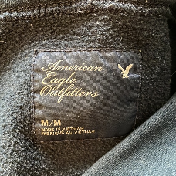 American Eagle navy blue pull over, very warm and cool jacket - Picture 4 of 4